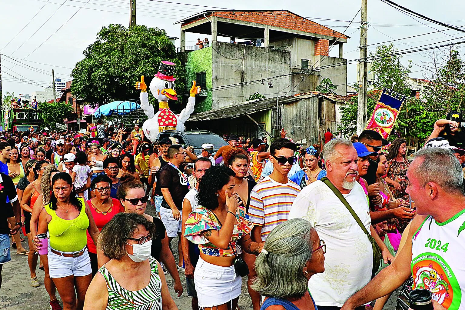 Na Quarta-feira de Cinzas, o bloco Chulé de Pato deve receber 5 mil foliões no bairro do Guamá, em Belém

Foto: Mauro Ângelo/ Diário do Pará.