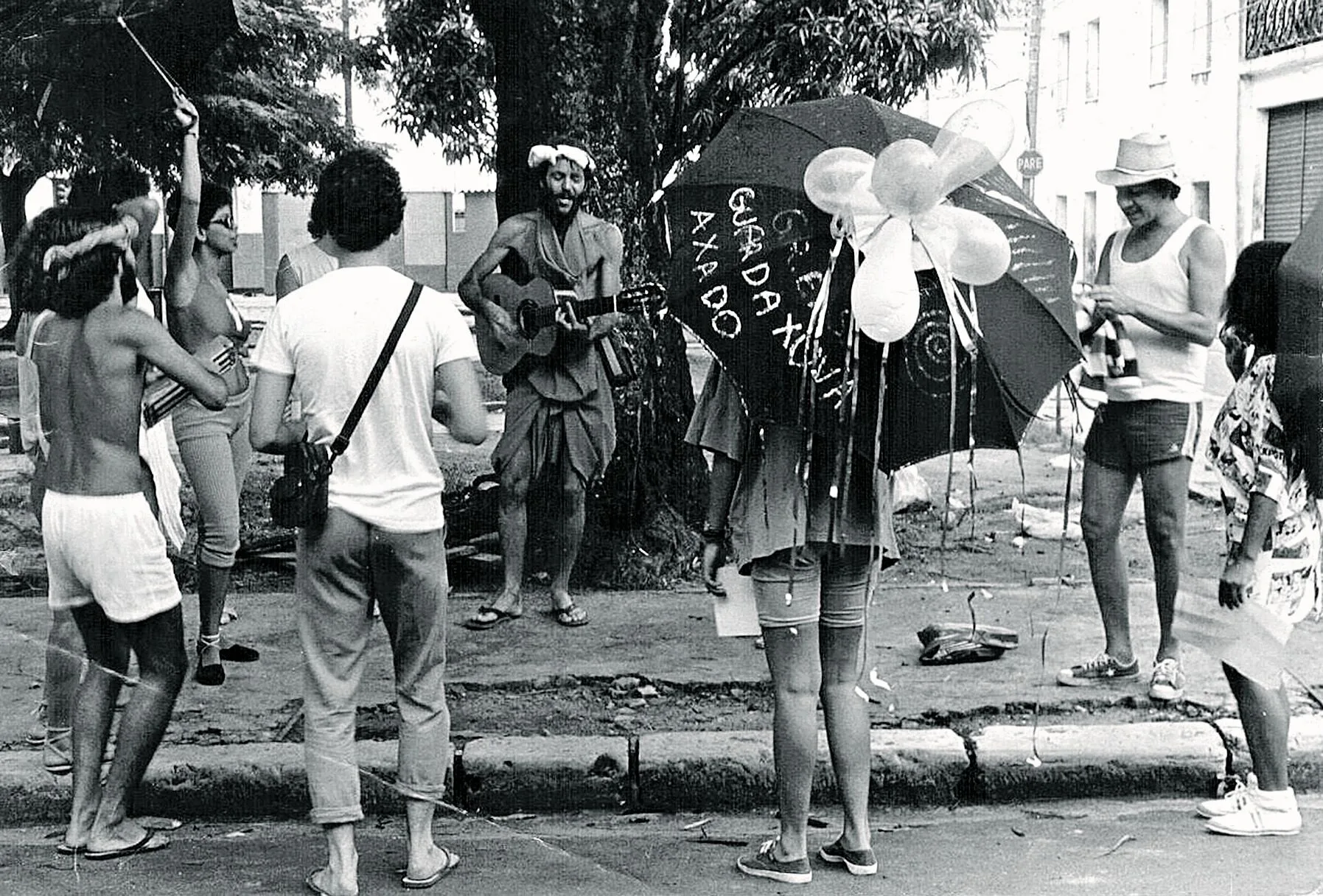 Carnaval com Identidade: Blocos de artistas resgatam tradição e alegria em Belém