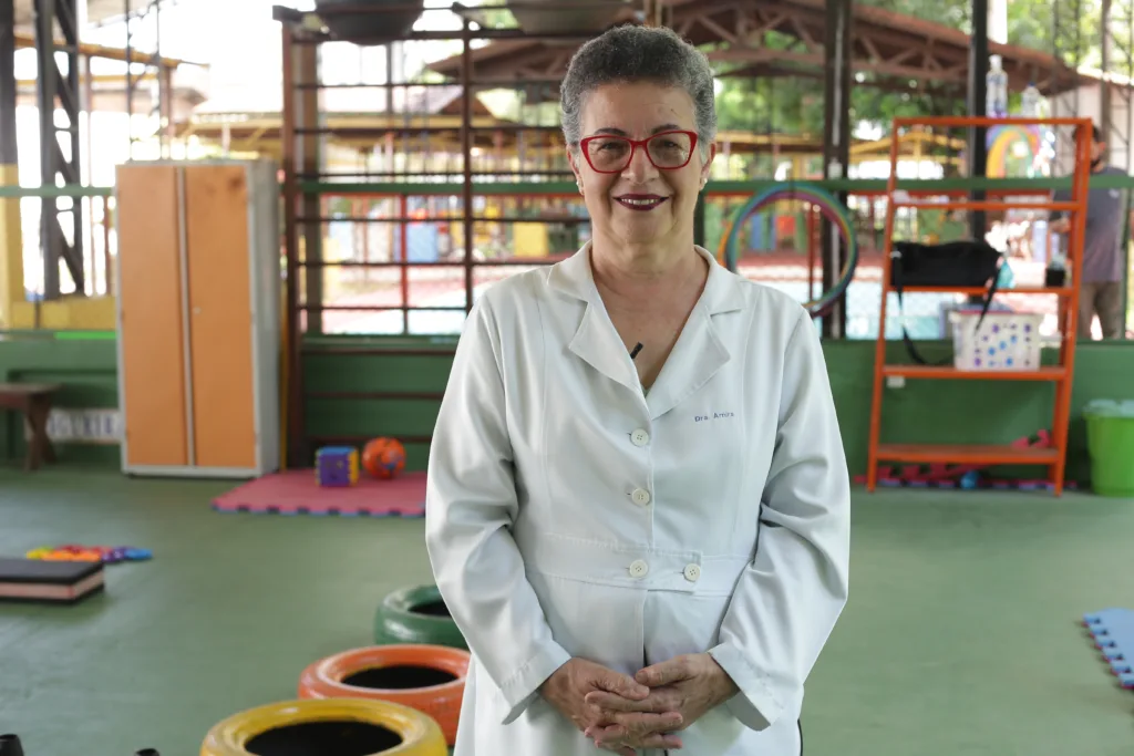 O Espaço Arima homenageia Amira Figueiras com uma programação especial em memória de sua contribuição à pediatria.