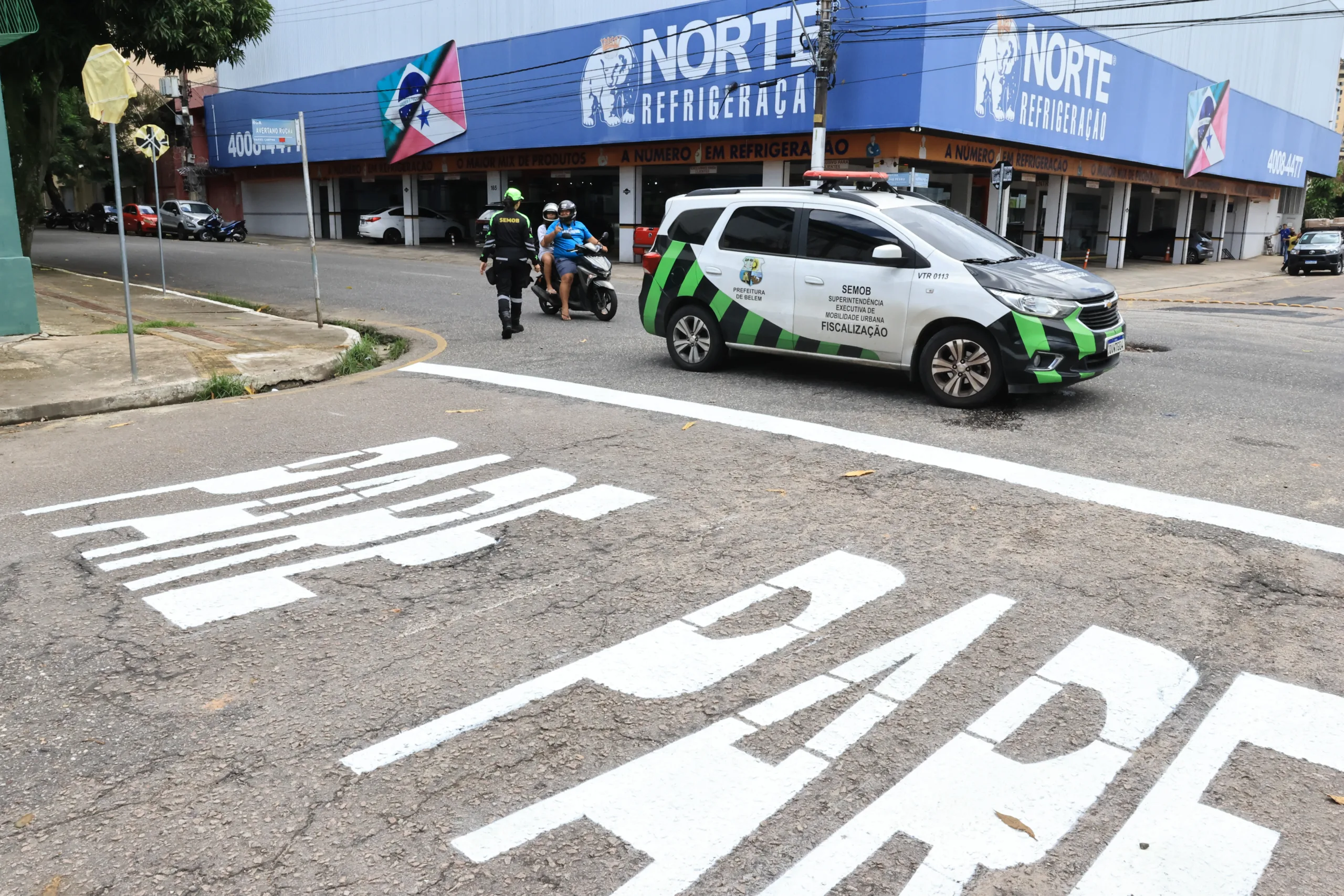 Conheça as mudanças na rua Avertano Rocha em Belém que melhoram o tráfego e minimizam os congestionamentos.