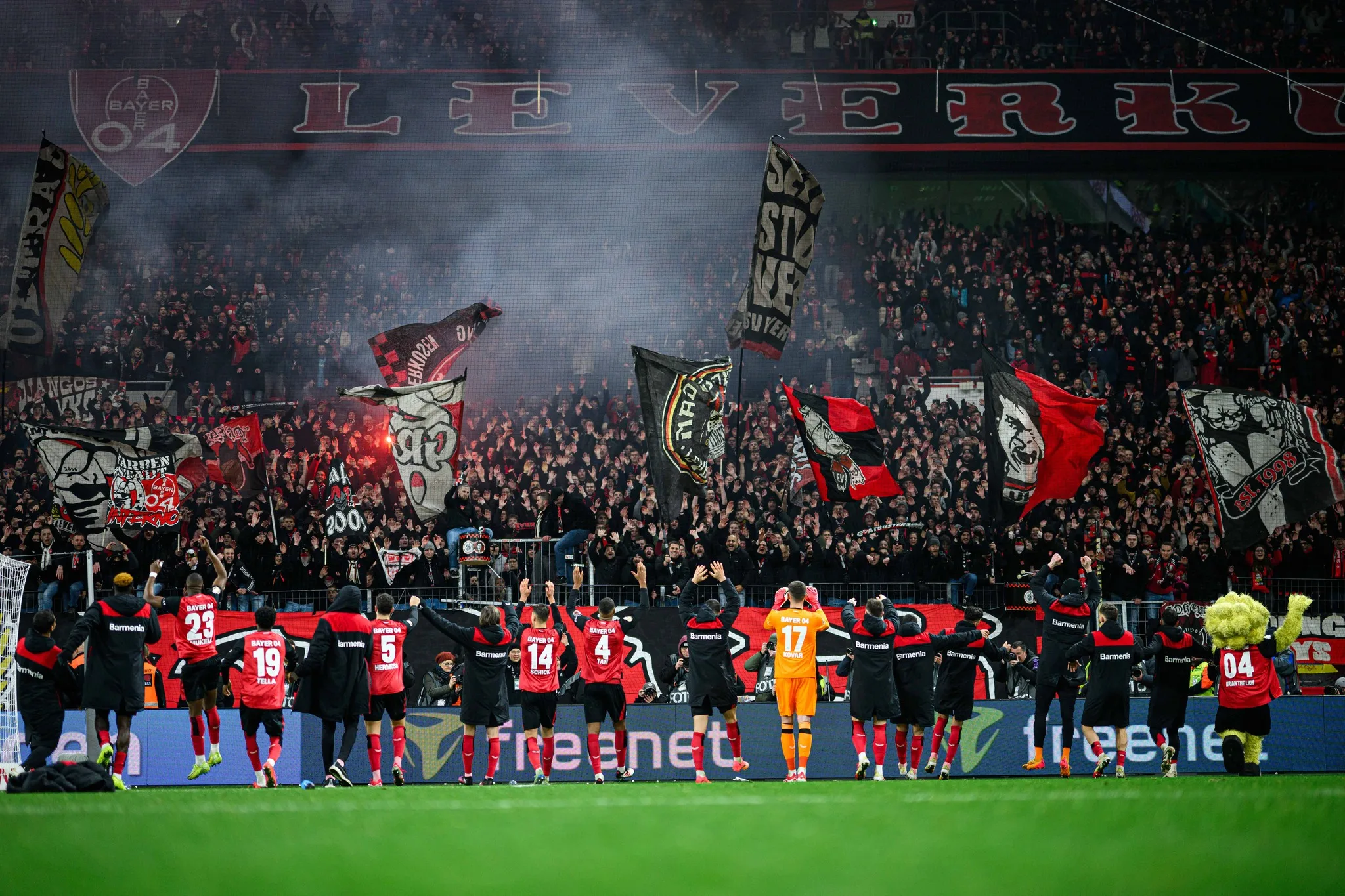 Holstein Kiel x B. Leverkusen: acompanhe este jogo decisivo da Bundesliga que pode mudar as posições na tabela.