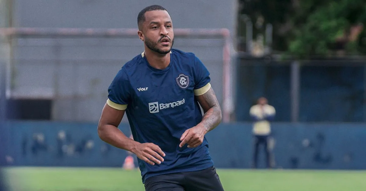 Rafael Castro sabe que o clássico move a cidade e quer mostrar um bom futebol domingo, com direito, claro, à vitória - Foto: Samara Miranda/Remo