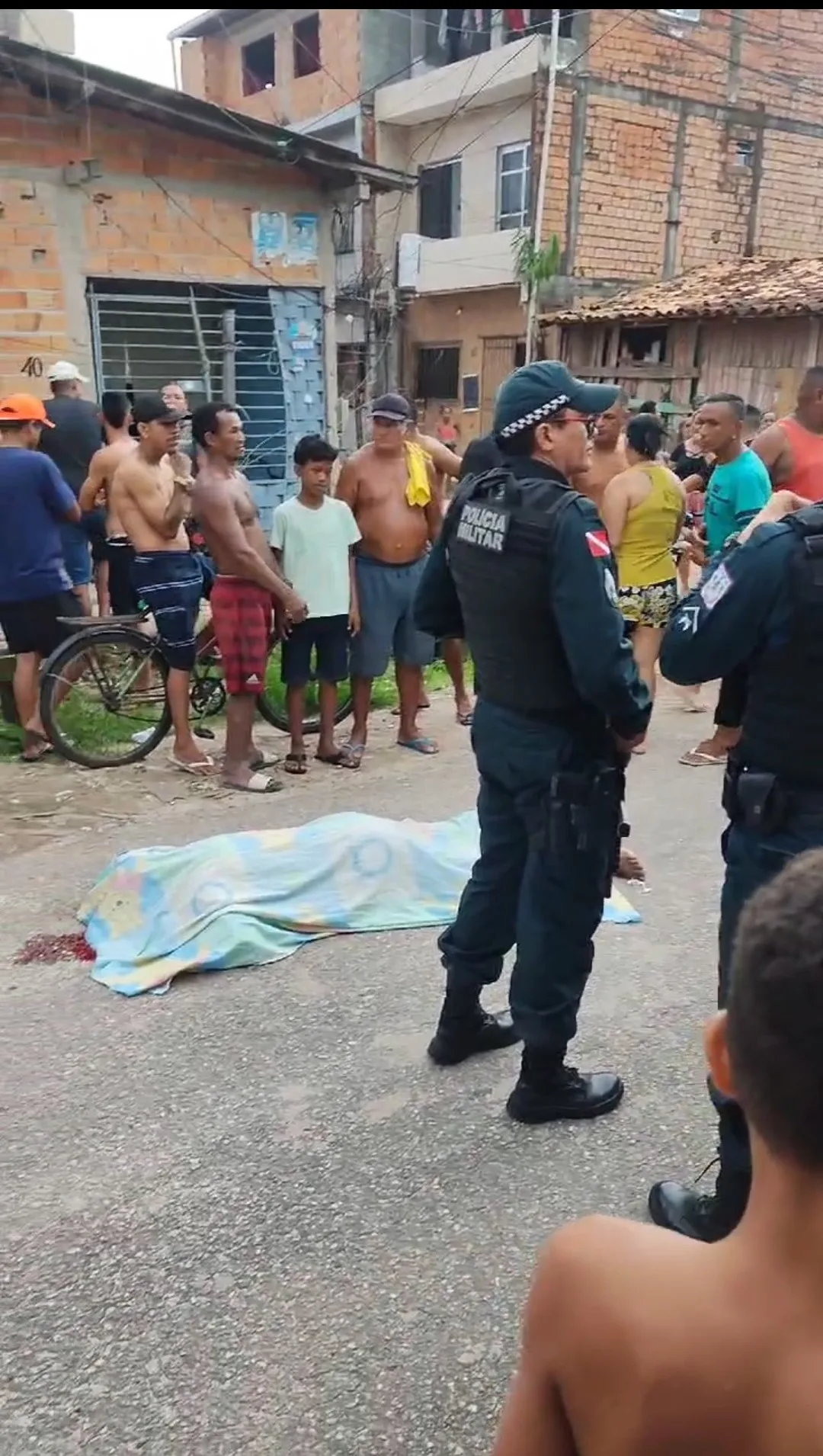 Descubra os detalhes trágicos do homicídio de Fabricio Correa Moraes na Pedreira, em Belém. Saiba mais sobre o caso.