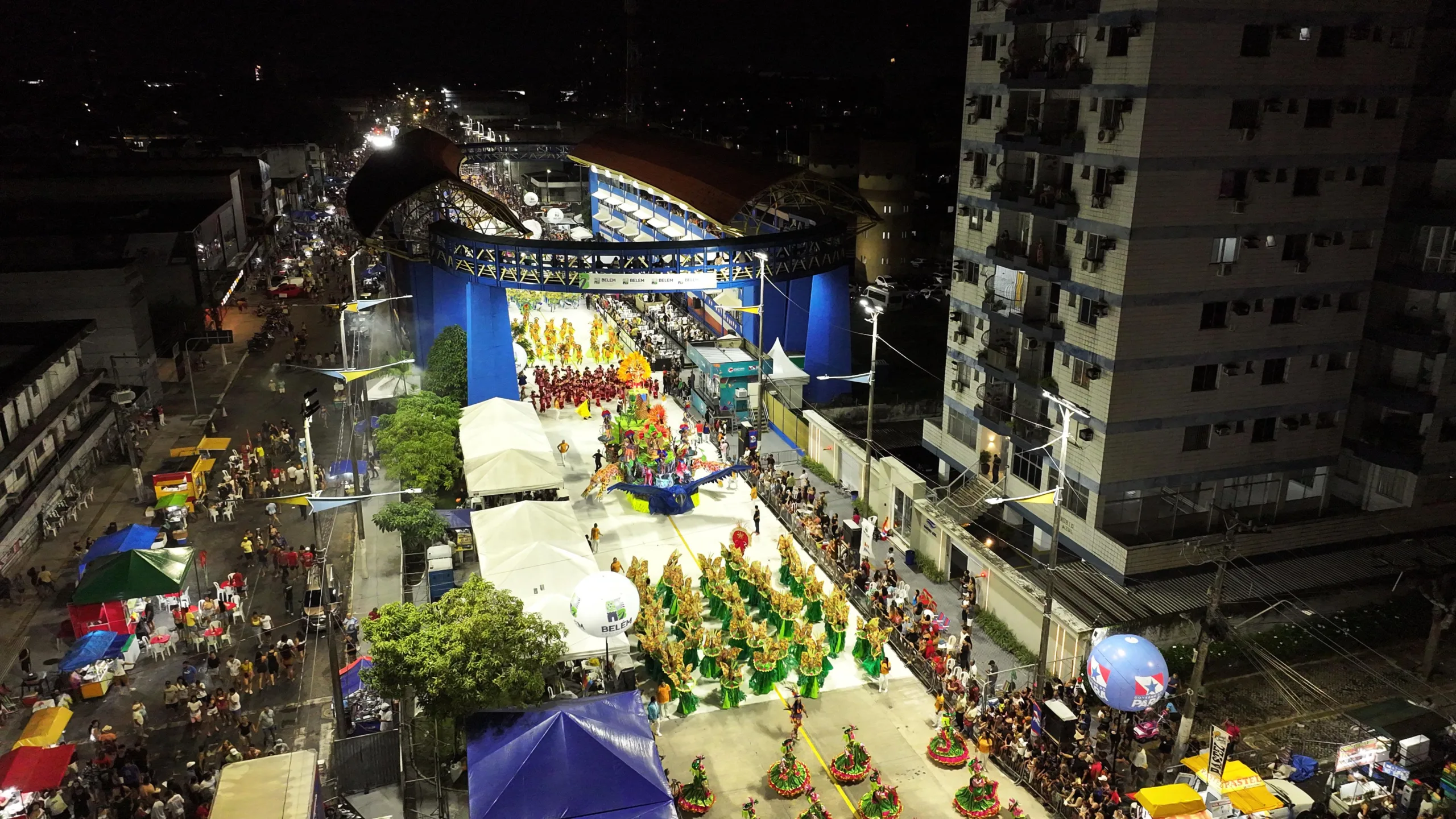 Belém vibra com os desfiles do Grupo Especial no Carnaval 2025