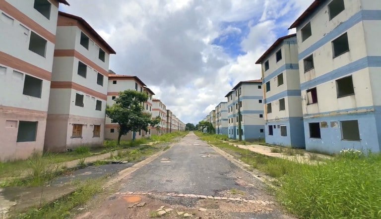 A obra, que havia sido interrompida por ocupações ilegais, será finalmente concluída, com as 768 unidades habitacionais de tipo apartamento