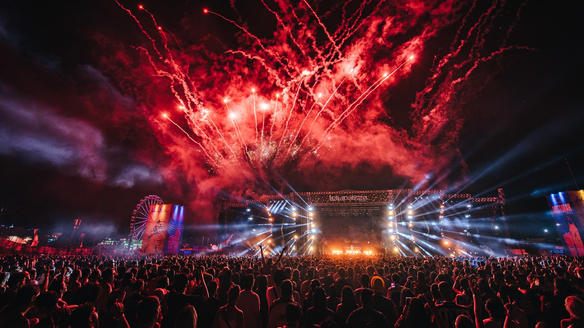 Os shows do primeiro dia do Lollapalooza foram paralisados na tarde desta sexta-feira (28) devido às chuvas e possibilidade de raios.