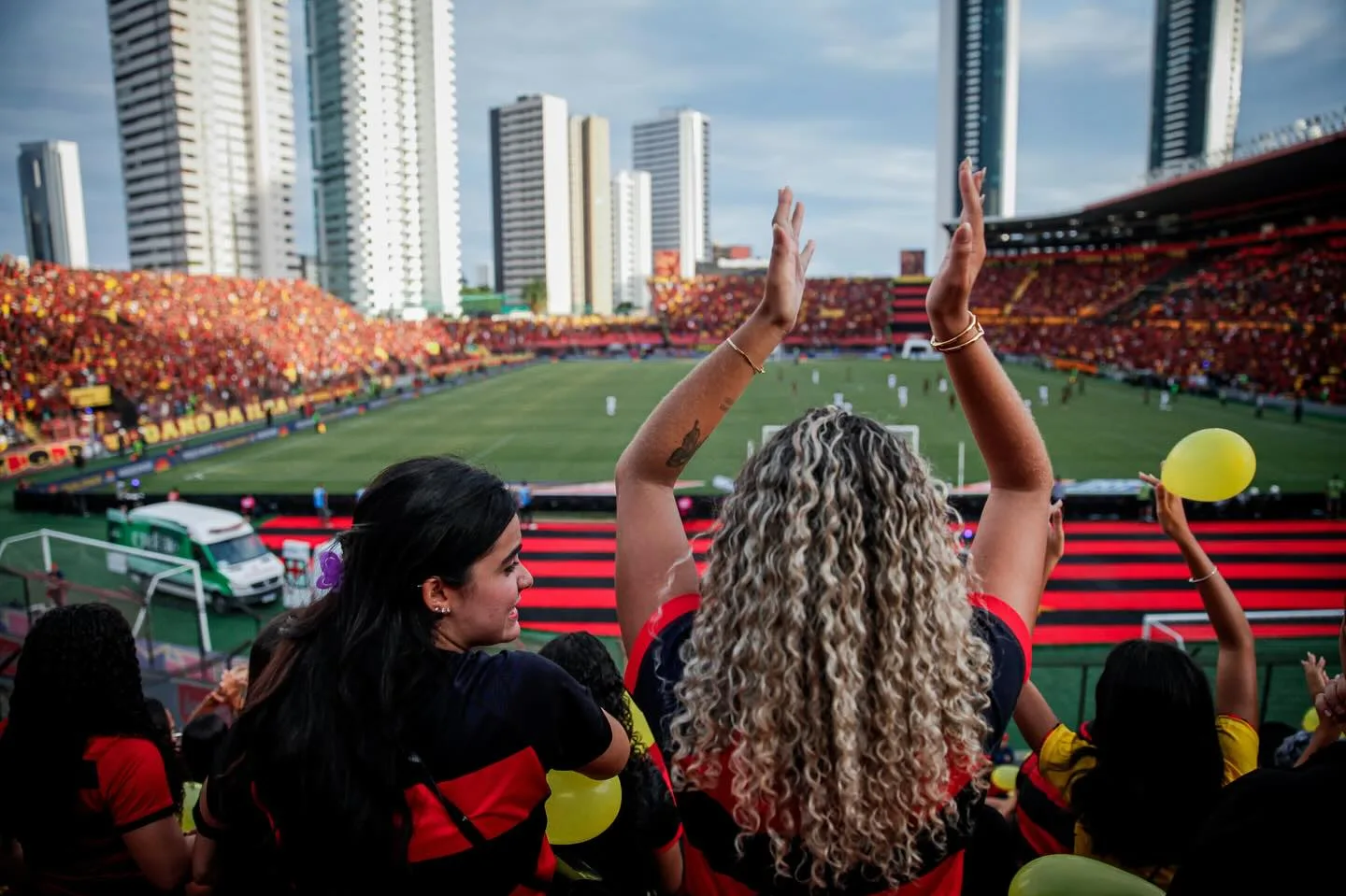 Neste sábado, 15 de março de 2025, o Santa Cruz e o Sport se enfrentam em um dos jogos mais aguardados do futebol pernambucano