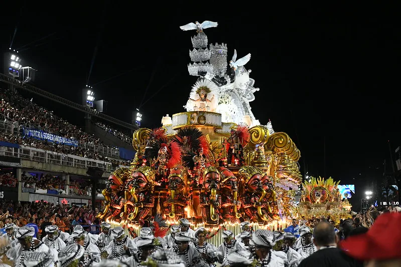 A Beija-Flor é a campeã do Carnaval do Rio de 2025. Esse é o 15º título da escola, conquistado na despedida de Neguinho da Beija-Flor, que se aposenta dos vocais da escola.
