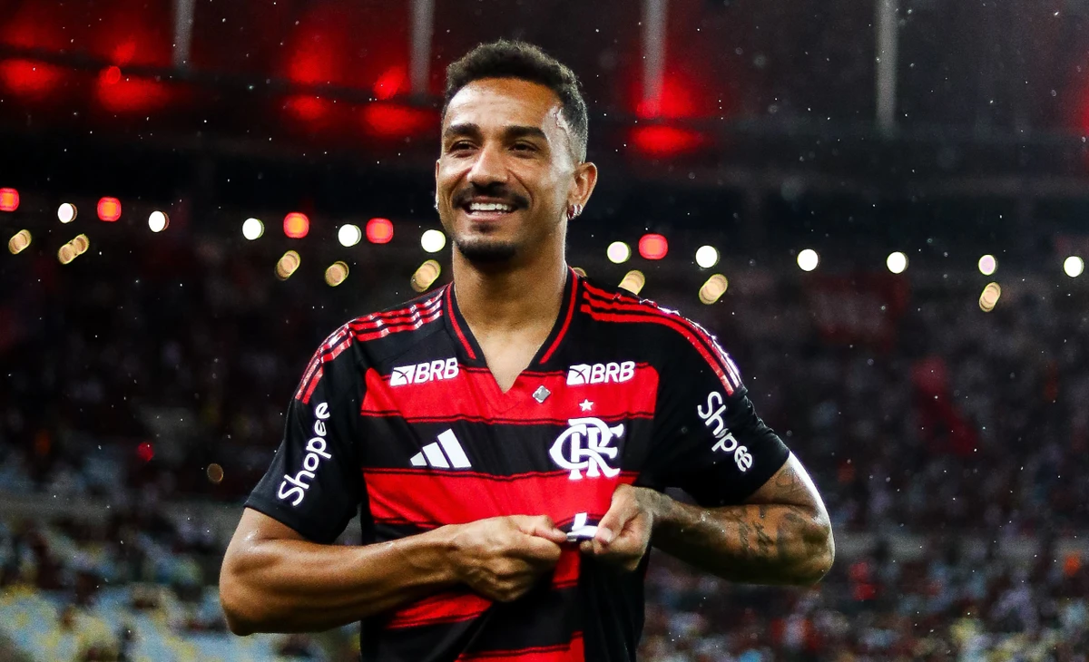 jogador voltou a sentir dores na coxa direita