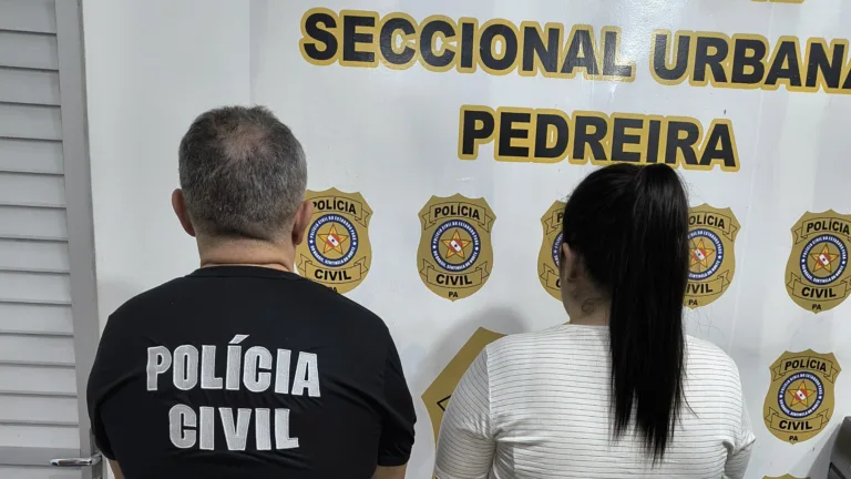 A mulher foi conduzida ao sistema penal, onde permanecerá à disposição da Justiça, após os procedimentos legais.