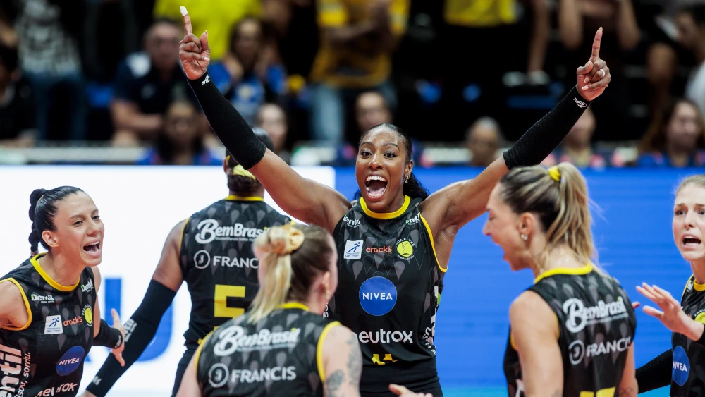 O Dentil Praia Clube conquistou o tricampeonato do Sul-Americano de Vôlei Feminino na noite desta terça-feira