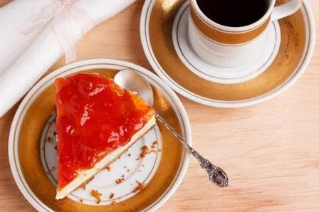 Para inovar e resgatar a brasilidade nas sobremesas, Água Doce Sabores do Brasil ensina receita de Torta Romeu e Julieta