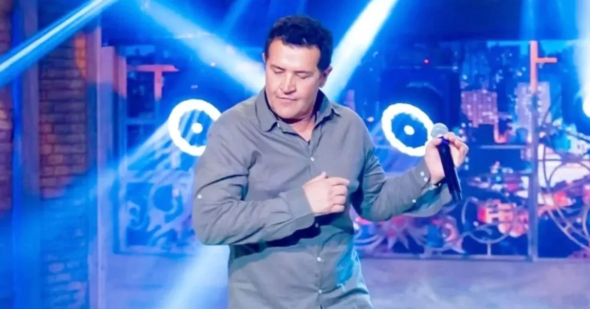 Beto Barbosa precisou passar por uma cirurgia para retirar quatro hérnias abdominais. Por meio do Instagram, o cantor revelou que passou pelo procedimento