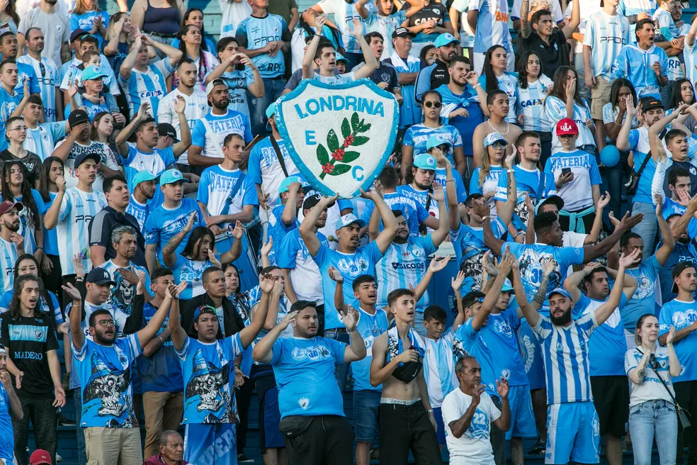 Londrina e Operário-PR decidem vaga na final do Campeonato Paranaense nesta terça-feira (18)