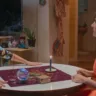 Elvira (Giovanna Antonelli) usa de sua suposta vidência para prever o futuro dos outros
