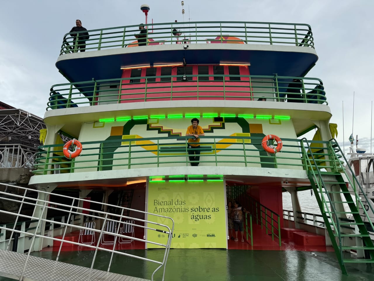 O barco segue aberto para visitação até o dia 16 de março, com programações pedagógicas gratuitas nos fins de semana.