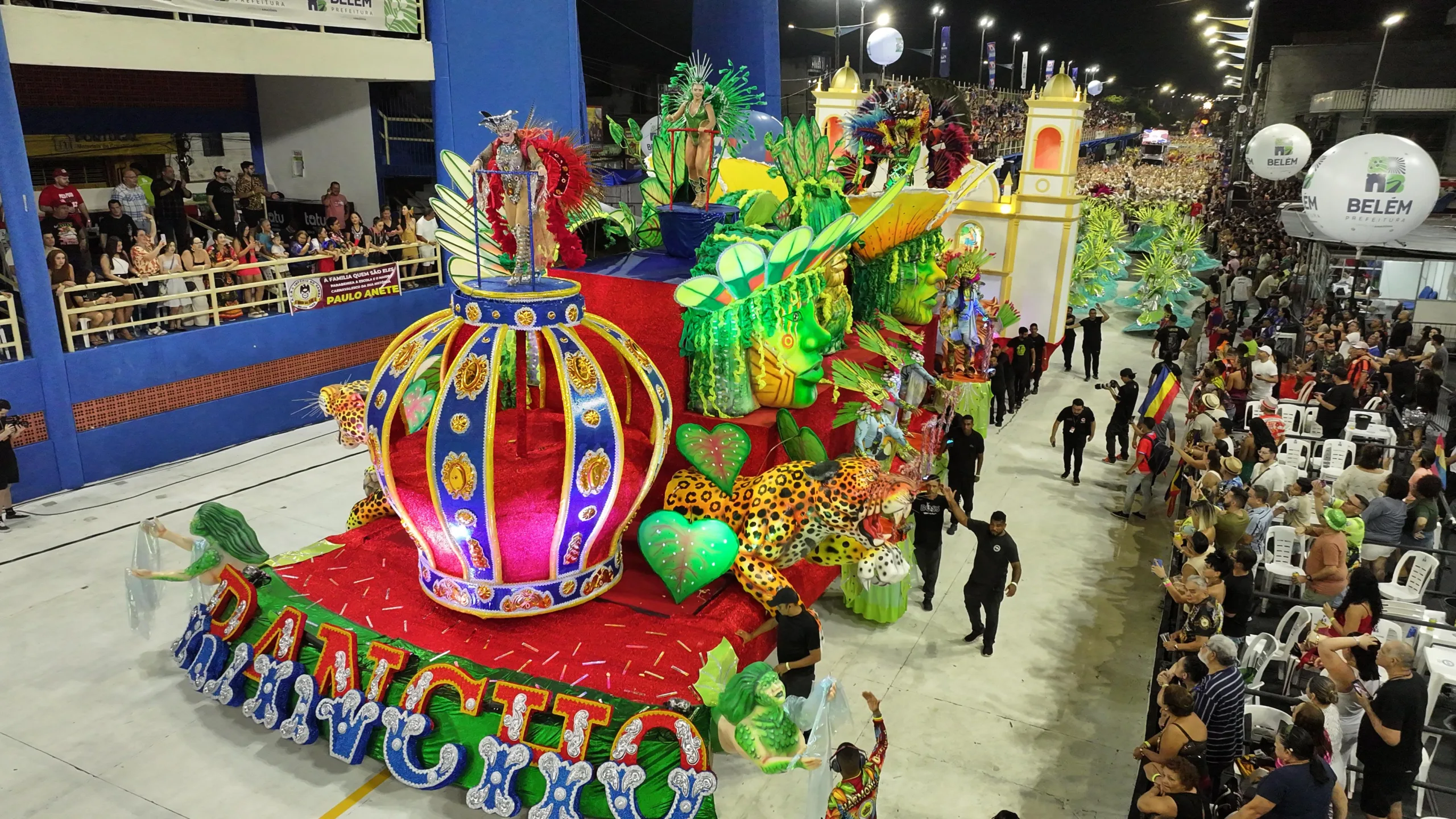 A escola de samba Rancho Não Posso Me Amofiná, do bairro do Jurunas, em Belém, foi rebaixada para o grupo de Acesso 1 do Carnaval da cidade.