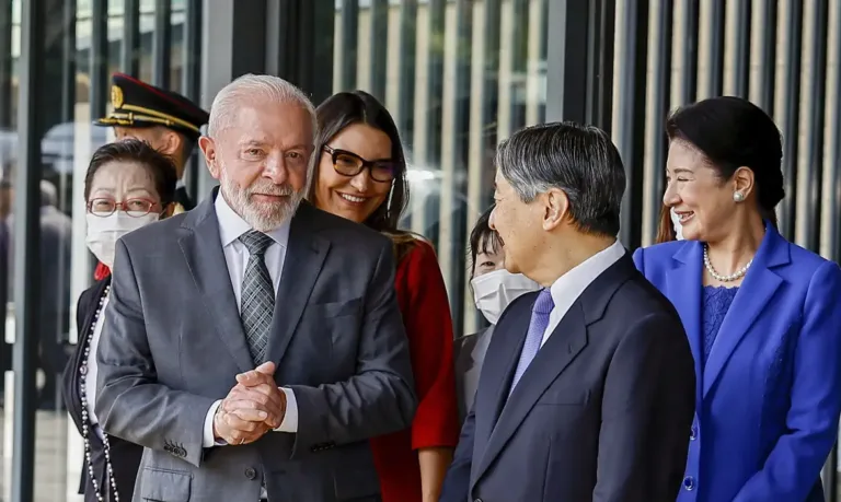 O presidente Luiz Inácio Lula da Silva pediu, nesta terça-feira (25), o “firme engajamento” do Japão na Conferência das Nações Unidas em Belém. Foto: © Ricardo Stuckert / PR
