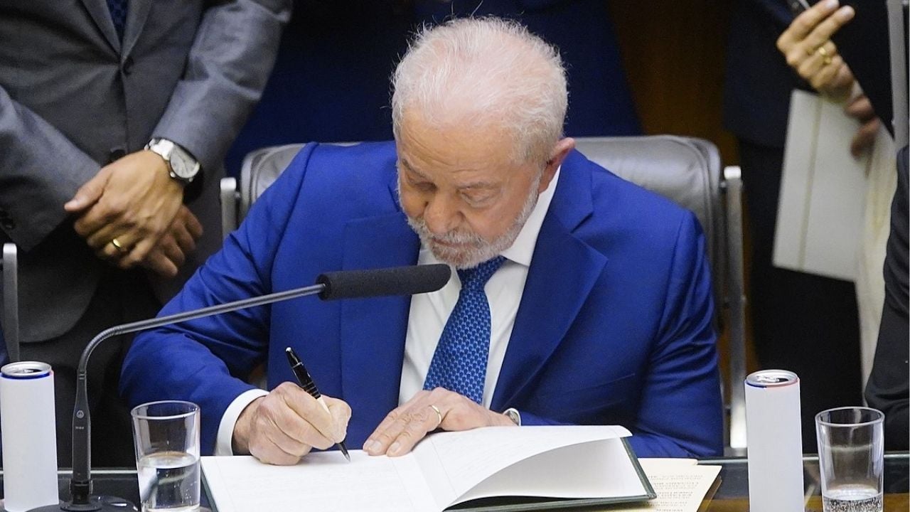 A ministra das Relações Institucionais, Gleisi Hoffmann, afirmou nesta quarta-feira (30) que a nomeação do novo presidente do INSS (Instituto Nacional do Seguro Social) será feita diretamente pelo presidente Lula (PT