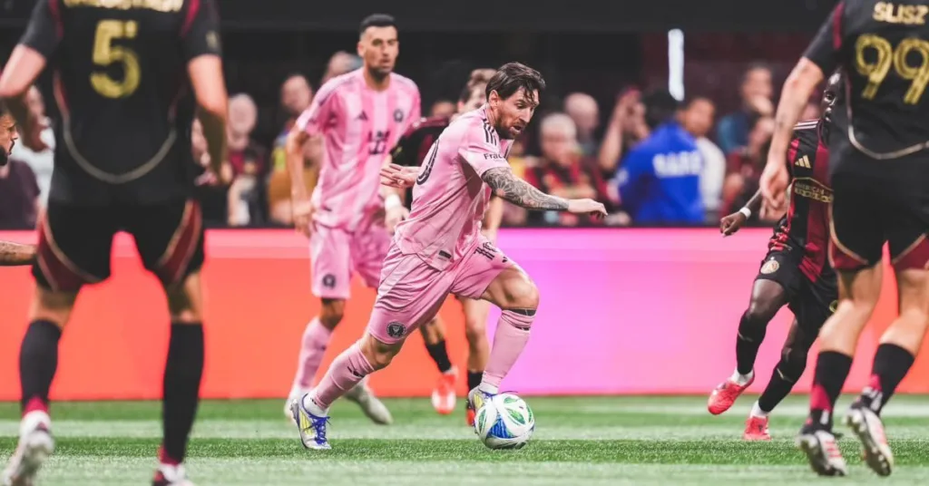 Após uma eliminação dolorosa na Concachampions, o Inter Miami de Messi, Suárez e cia. tenta reencontrar o caminho das vitórias neste sábado