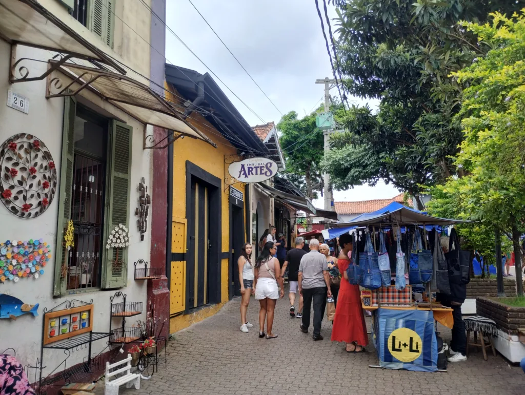 Feira recebe cerca de 30 mil pessoas aos finais de semana