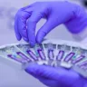 Mais recentemente, em 2015, a FDA (agência que regulamenta e fiscaliza alimentos e remédios nos EUA) aprovou o T-VEC, também para melanoma recorrente.