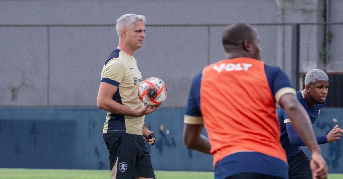 O técnico Rodrigo Santana corre o risco de ser demitido pela diretoria do Remo após acumular a segunda eliminação de um campeonato