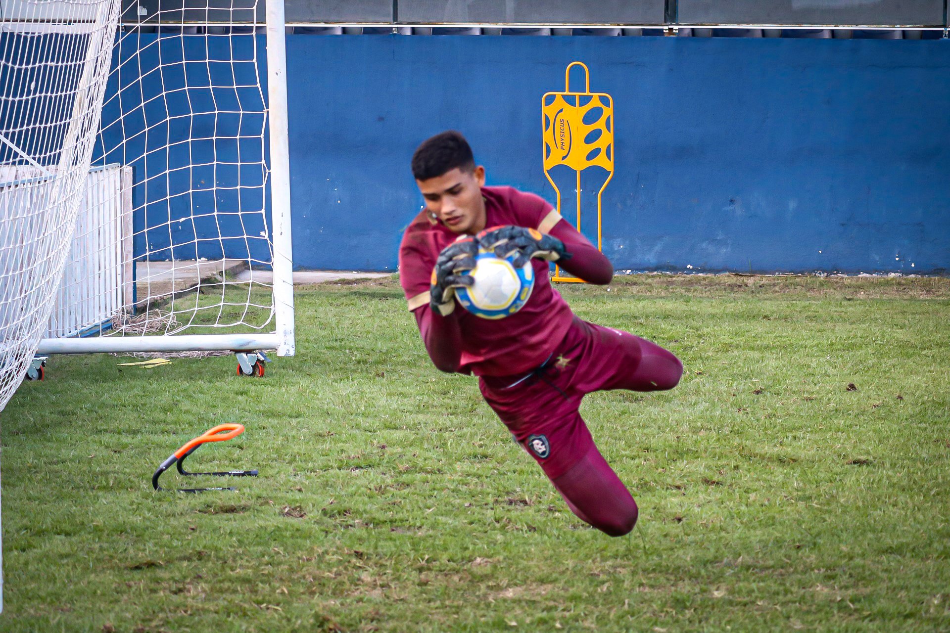 Marcos Alexandre vai fazer estágio fora