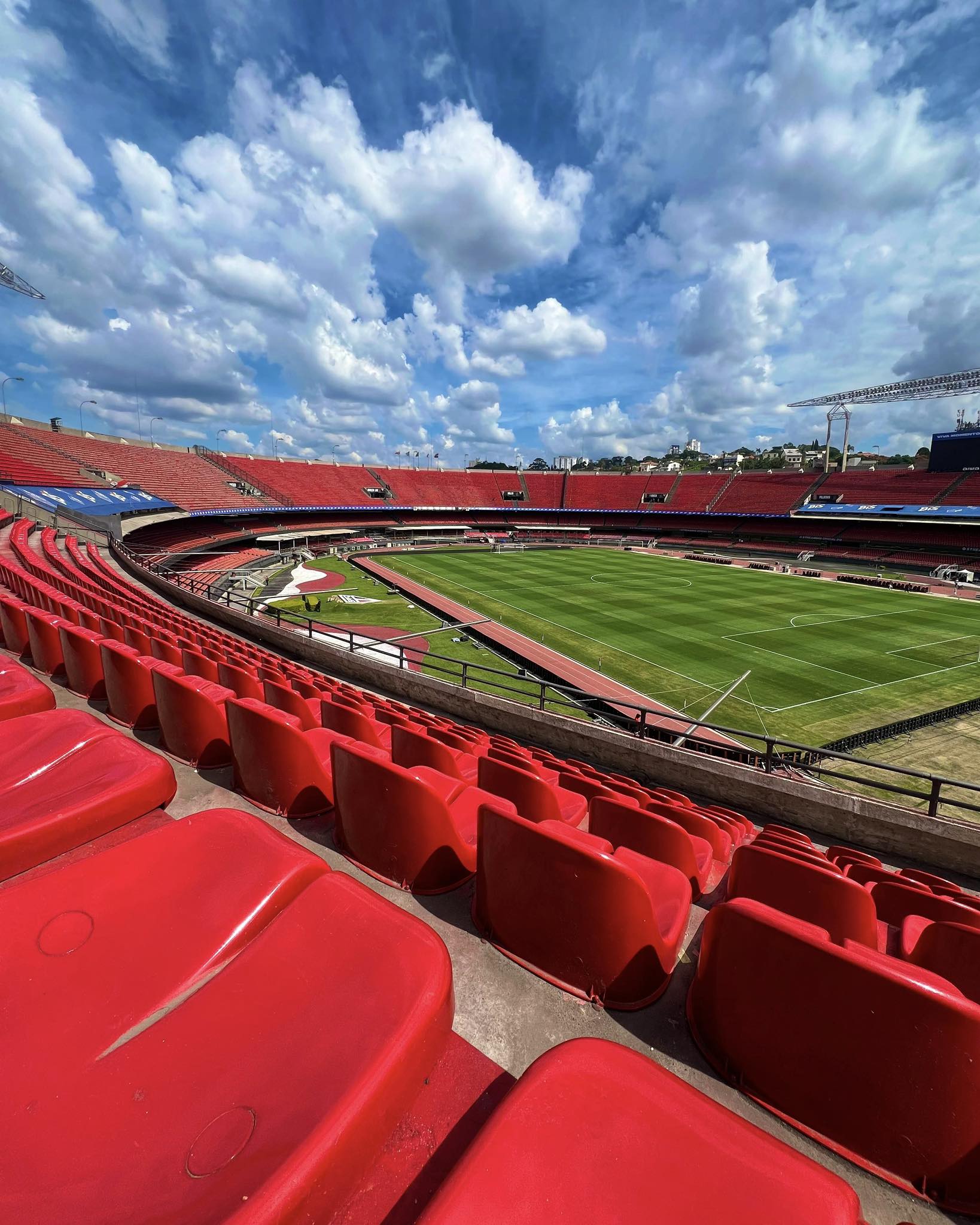 Estádio do MorumBis.
