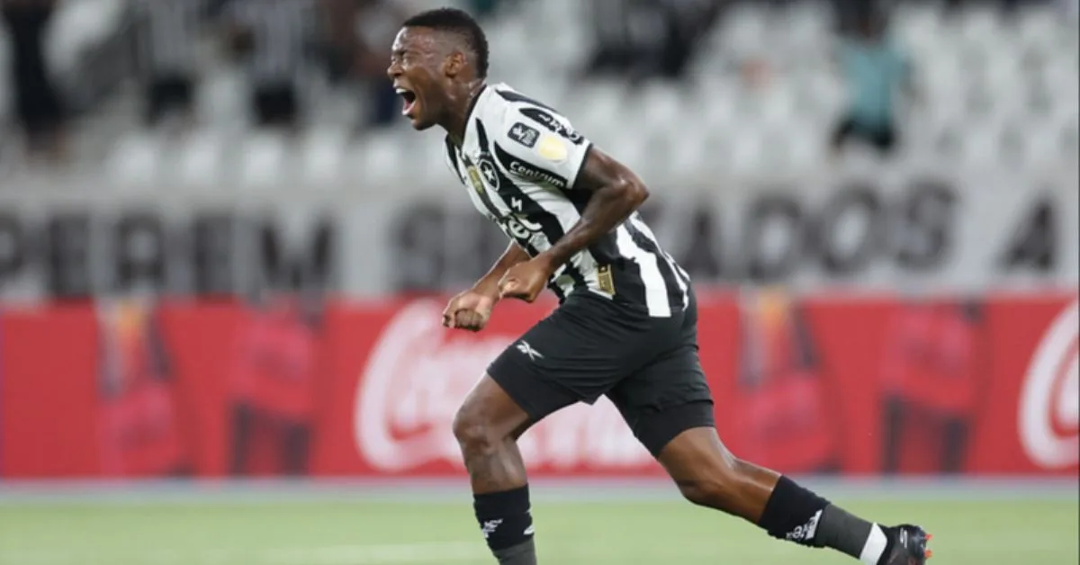 O Estádio Jorge Luis Hirschi, em La Plata, será palco de um confronto carregado de expectativas nesta quarta-feira (23), às 21h30: Estudiantes e Botafogo O Estádio Jorge Luis Hirschi, em La Plata, será palco de um confronto carregado de expectativas nesta quarta-feira (23), às 21h30: Estudiantes e Botafogo