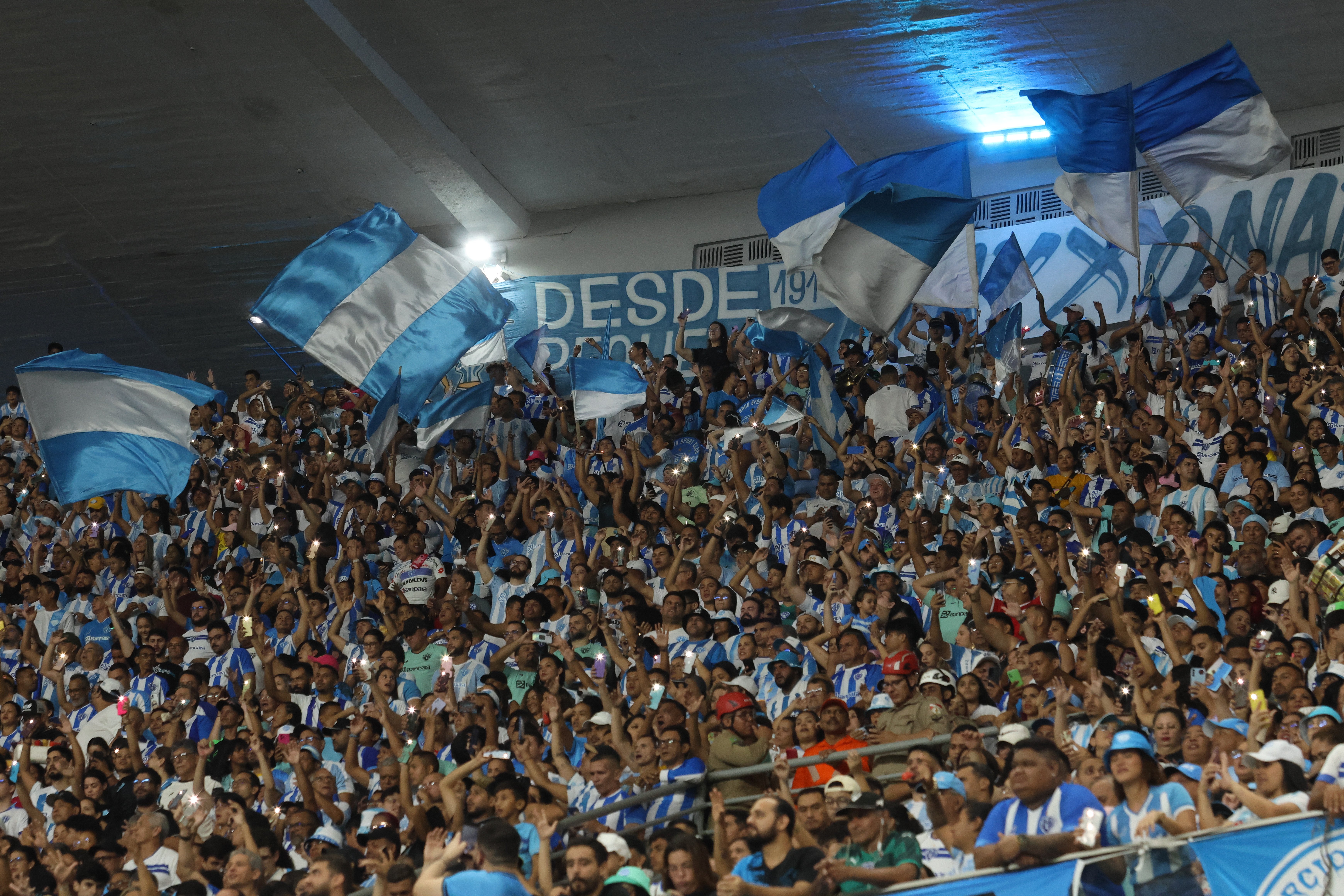 Paysandu e CRB se enfrentam neste domingo, 28, no Mangueirão, em um duelo marcado pela disparidade na tabela da Série B.