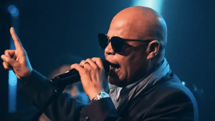 O renomado cantor de merengue Rubby Pérez faleceu aos 69 anos vítima do desabamento do teto da boate Jet Set