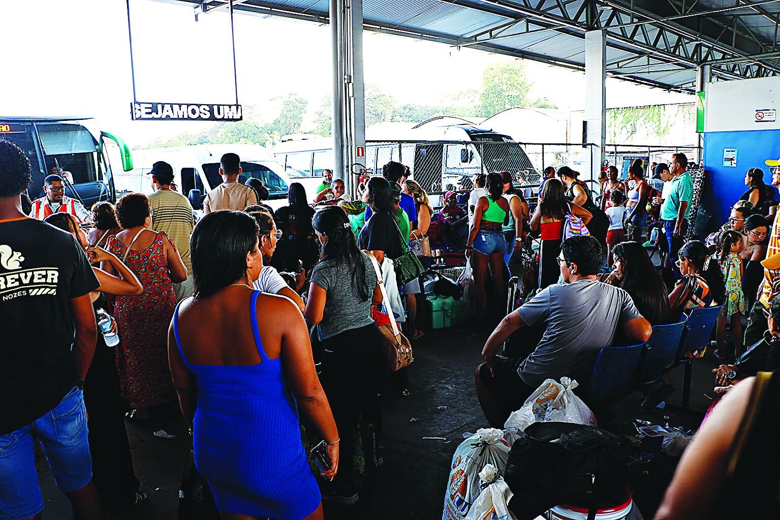 Quem tem filhos ou filhas e pretende deixá-los viajar deve ficar atento às regras para o deslocamento de crianças e adolescentes