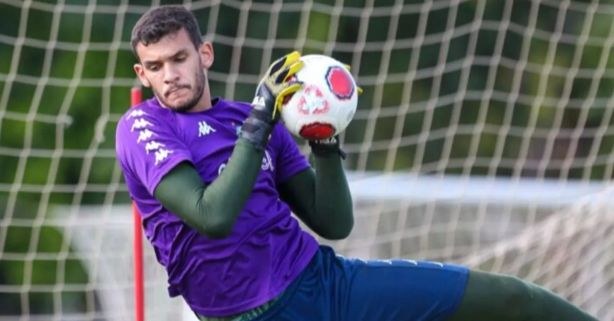 Nem bem oficializou a saída do goleiro Alisson, o Paysandu acertou a contratação do goleiro Gabriel Mesquita, jogador de 26 anos.