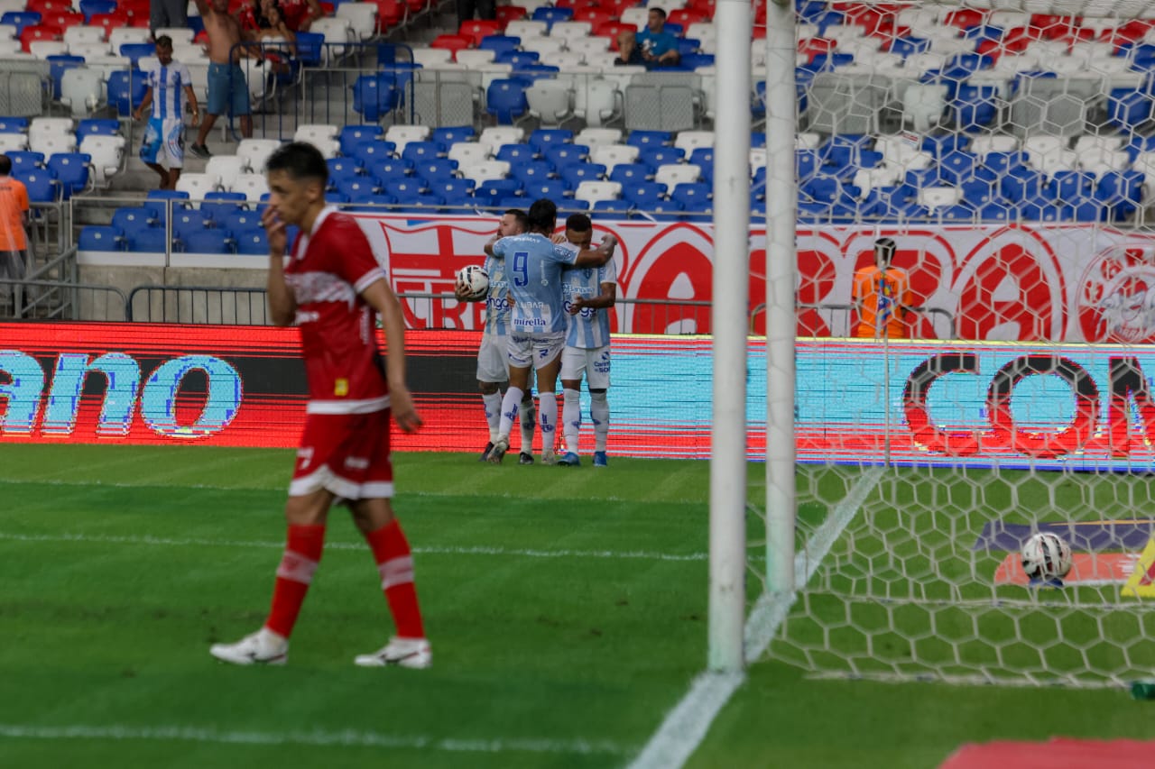 Mais uma vez, o Paysandu não conseguiu superar suas dificuldades e decepcionou a torcida. O time empatou por 1 a 1 com o CRB-AL no Mangueirão