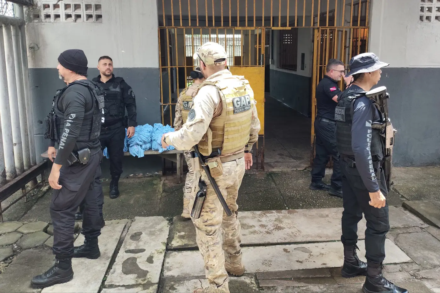 Na véspera do feriado prolongado da Semana Santa, os servidores da Secretaria de Estado de Administração Penitenciária (SEAP) estiveram em plena atividade.