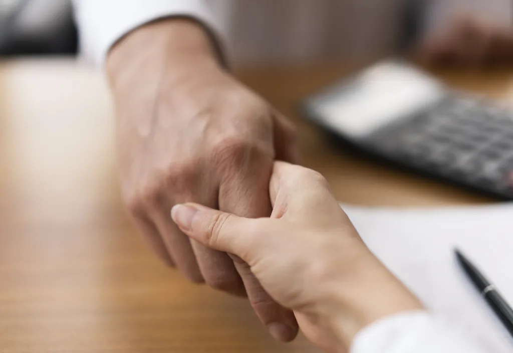 Desligamento acontece por meio de um acordo entre o colaborador e a empresa FOTO: Freepik Desligamento acontece por meio de um acordo entre o colaborador e a empresa FOTO: Freepik