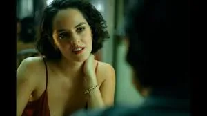 Entre o Clássico e o Contemporâneo: Audrey Diwan Refaz 'Emmanuelle' com Olhar Feminista