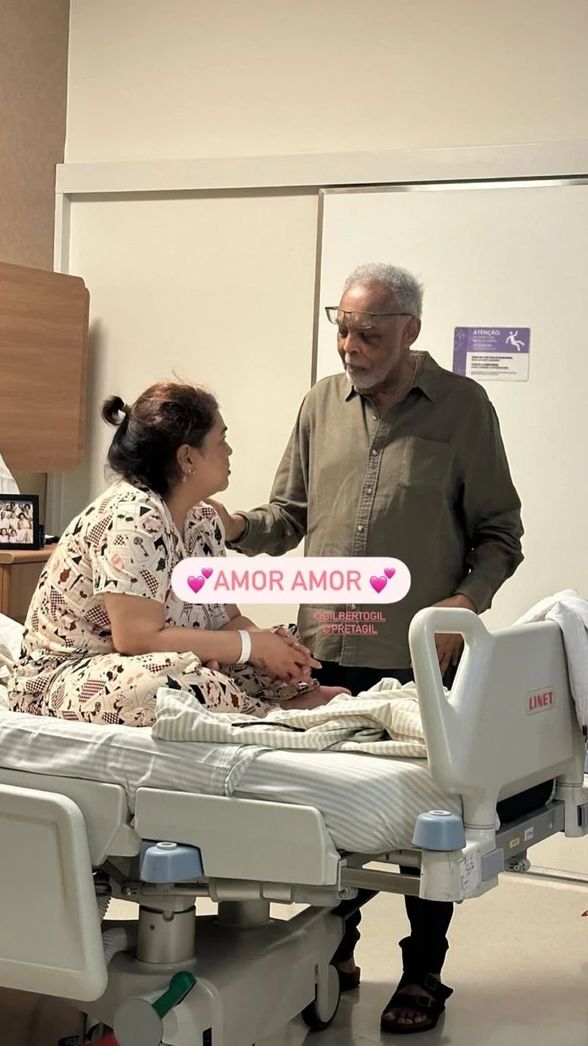 O clique foi divulgado nos stories do Instagram de Bela, como parte de uma homenagem ao aniversário da cantora, que completou 50 anos no dia 8 de abril