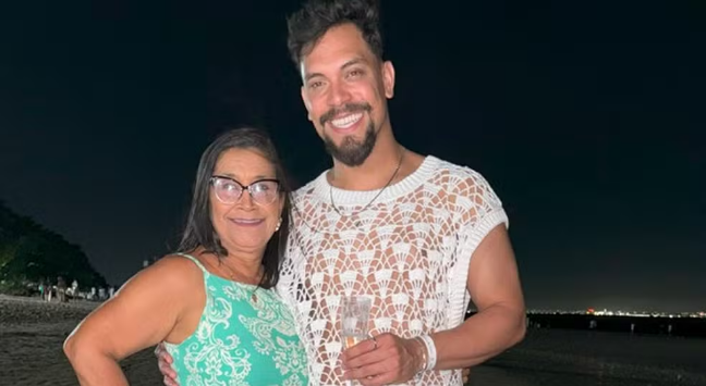 Em entrevista ao gshow, Marlene, mãe de Vinícius, respondeu com afeto e apoio. 