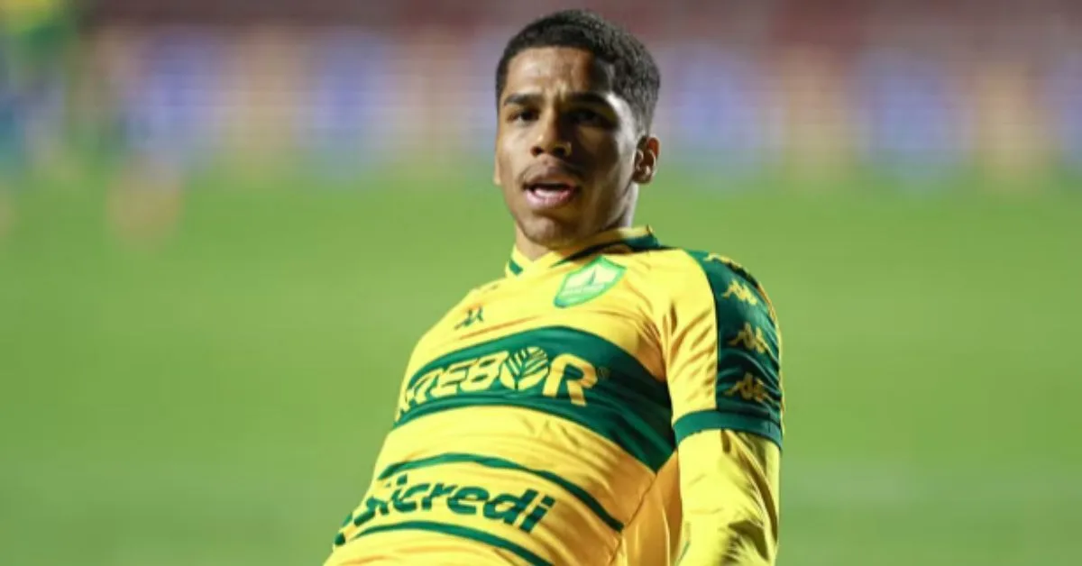 Eliel será emprestado pelo Cuiabá. Foto: AssCom Dourado