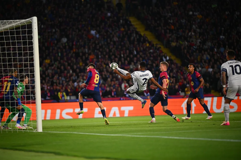 Barcelona e Inter de Milão protagonizaram um verdadeiro espetáculo de futebol nesta quarta-feira (30), no Estádio Olímpico Lluís Companys.