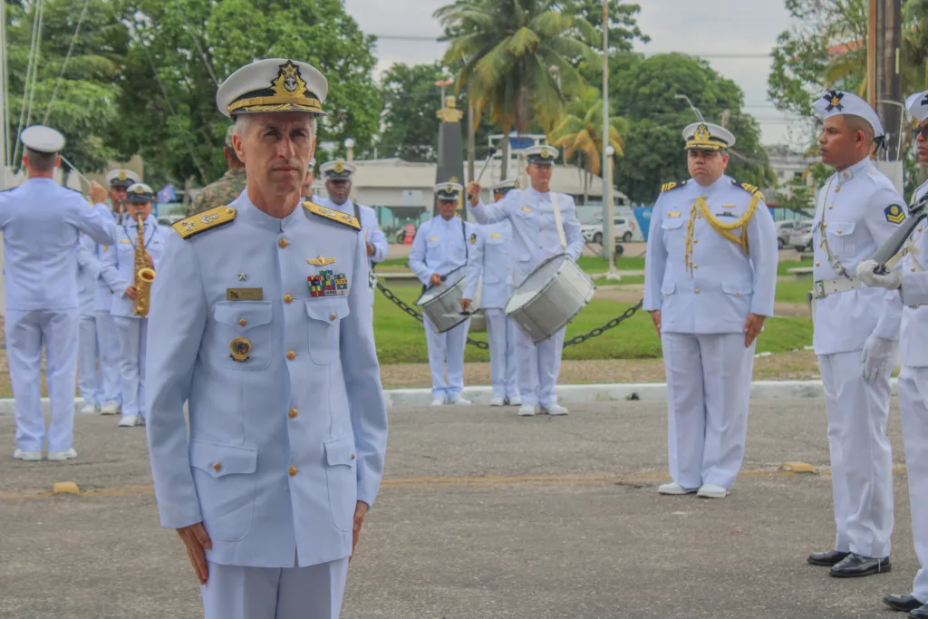 A Marinha do Brasil prorrogou até o dia 8 de maio o prazo de inscrições para o Concurso Público de Admissão ao Colégio Naval.
