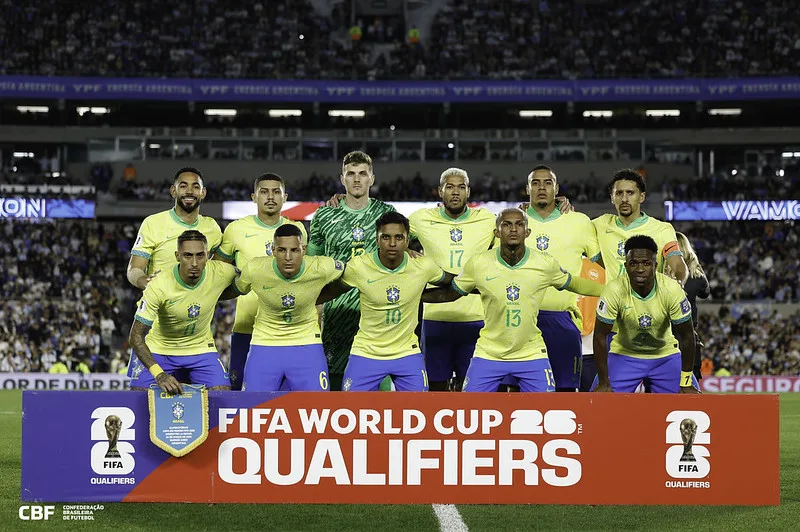 Os apaixonados por futebol e admiradores da Seleção Brasileira estão prestes a testemunhar uma grande mudança no uniforme da equipe para a Copa do Mundo de 2026