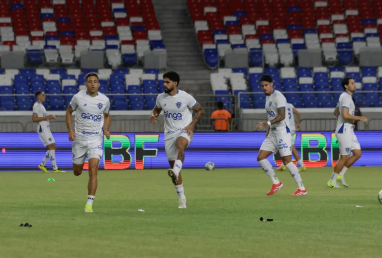 Paysandu e Bahia iniciam a disputa da terceira fase da Copa do Brasil 2025 no Mangueirão. Em jogo, o duelo por quase R$ 4 milhões. Foto: Mauro Ângelo/Diário do Pará
