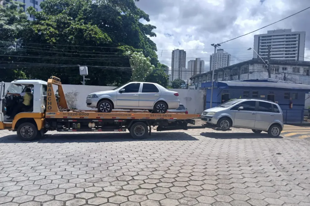 A Agência de Regulação e Controle dos Serviços Públicos de Transporte (Artran) registrou 62 autos de infração e apreendeu seis veículos