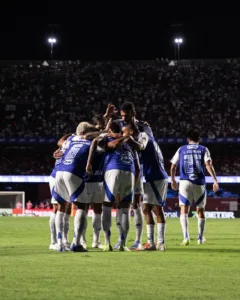 Cruzeiro e Palmeiras se enfrentam neste domingo (1º/6), às 19h30, no Mineirão, em confronto direto pela liderança do Campeonato Brasileiro