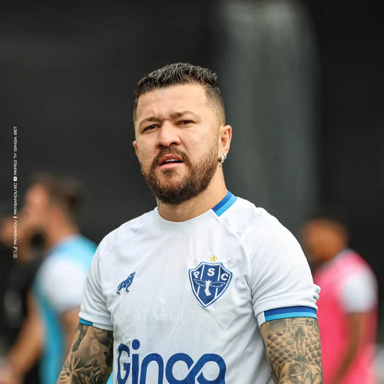 O camisa 7 não começou entre os titulares e só entrou após o intervalo, mas permaneceu em campo por apenas 15 minutos.