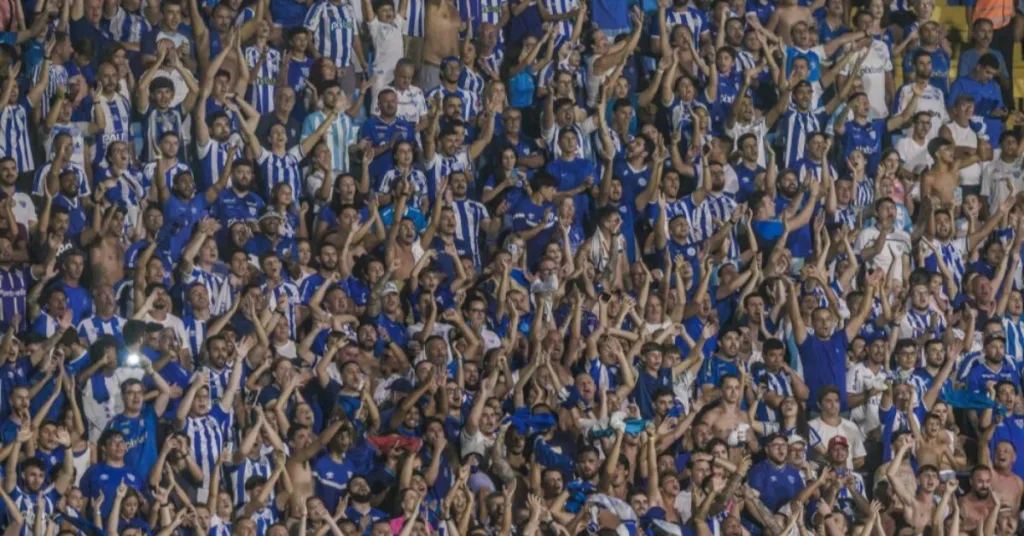 Avaí recebe Operário em busca da primeira vitória na Série B Avaí recebe Operário em busca da primeira vitória na Série B