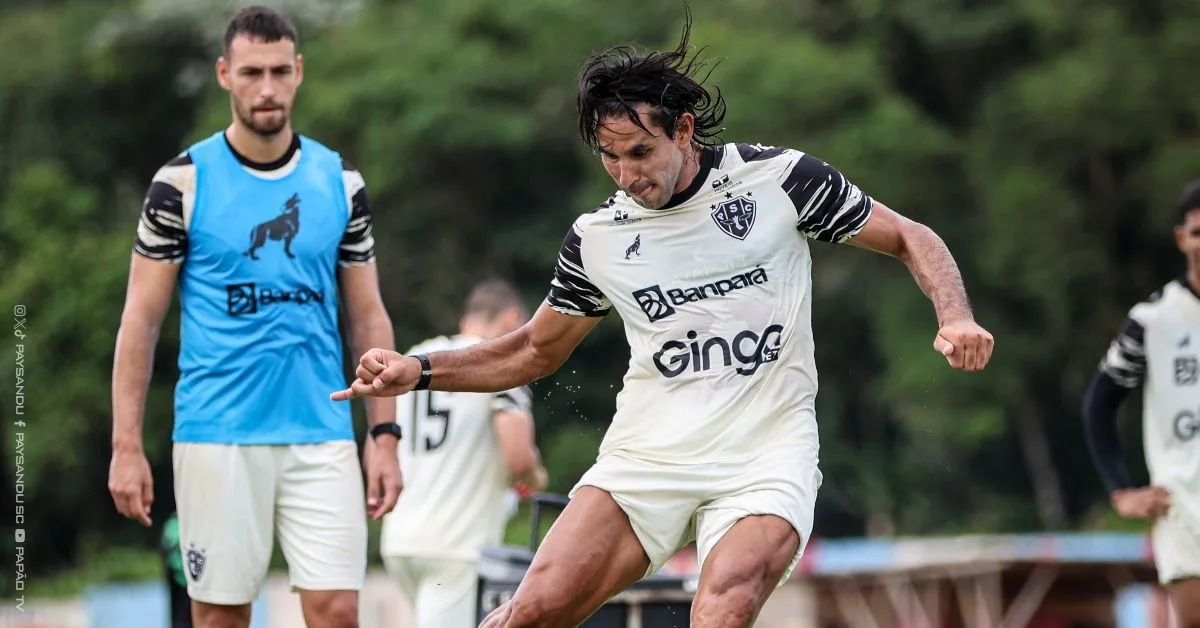 Benitez em treino para enfrentar o Tigre MATHEUS VIEIRA-PSC